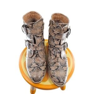 Coconuts‎ by Matisse Snake Print Buckle / Zip Boots Wo Size 9